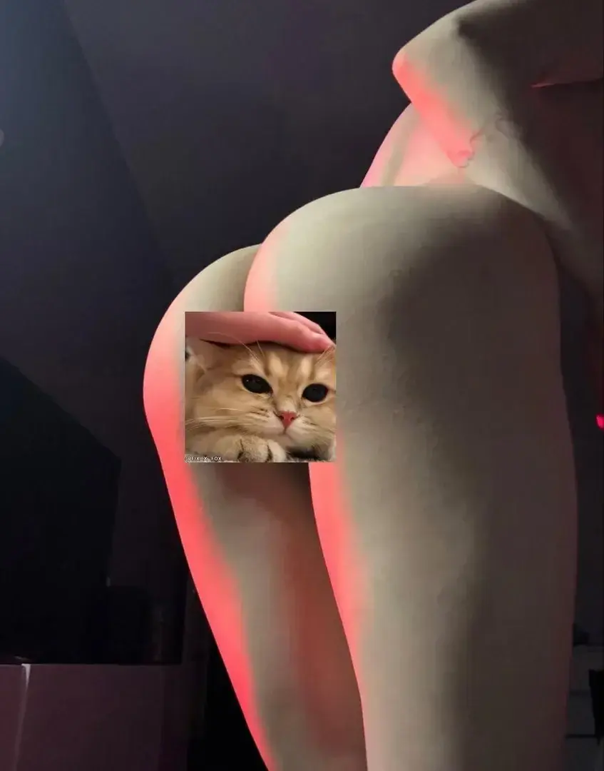 Leak & nude 3 — Karamelllka