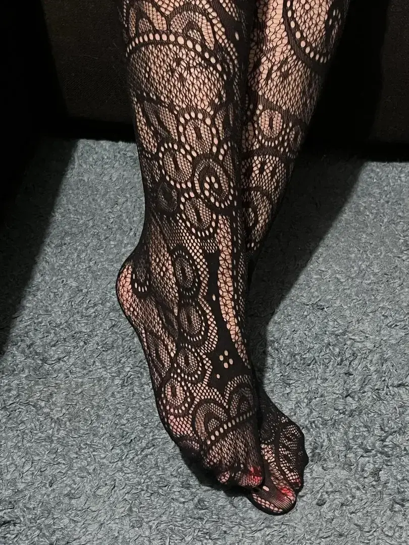 Leak & nude 1 — Adesireforfeet