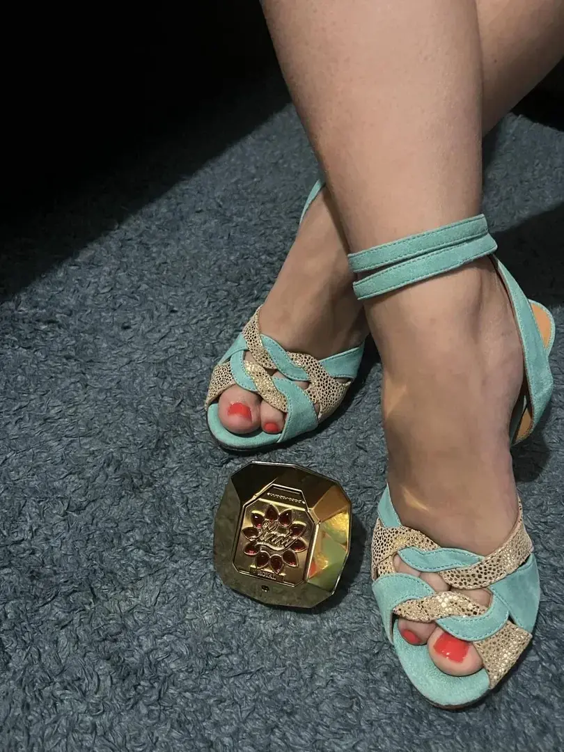 Leak & nude 2 — Adesireforfeet