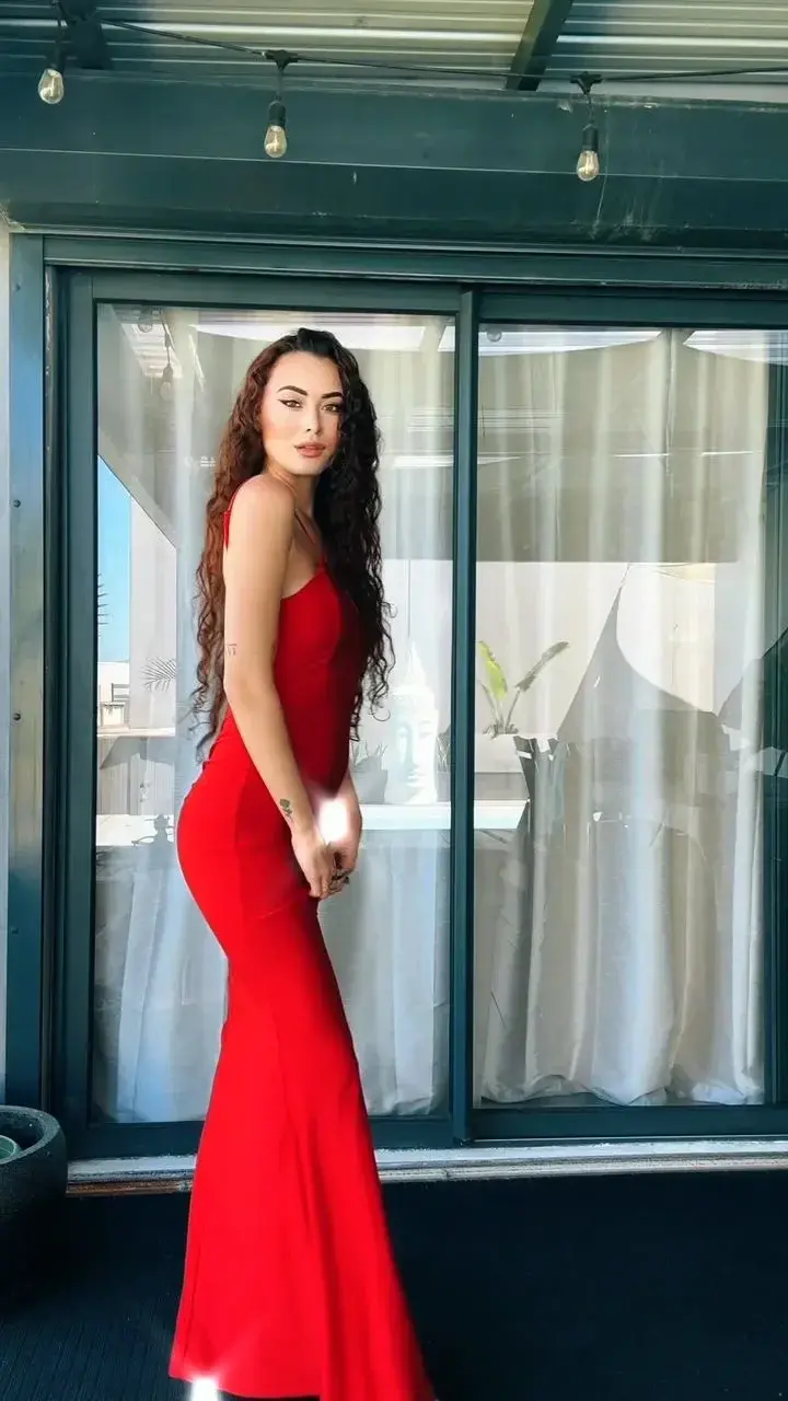 Leak & nude MYM — Pearl02 : « Miss 👸🏻👑💃🏻 » (MYM)