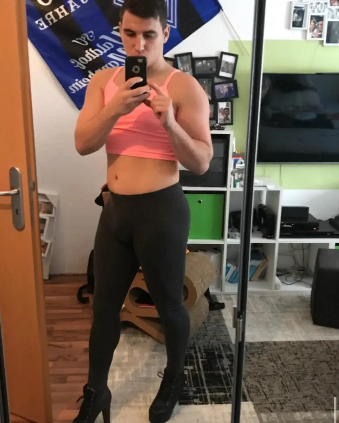 Leak & nude 4 — Bella309