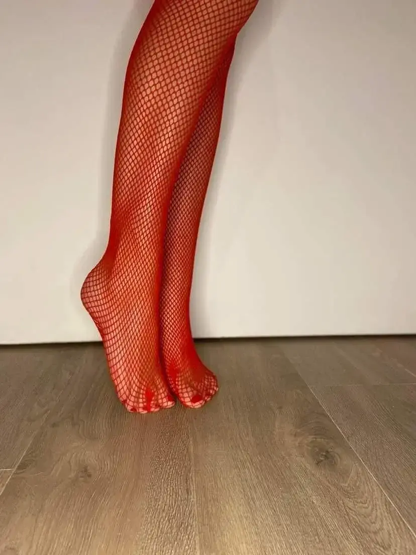Leak & nude 1 — Feetayri
