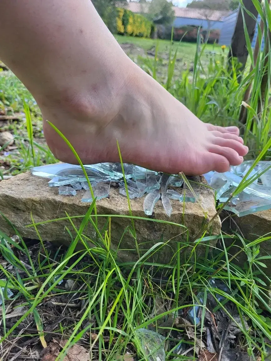 Leak & nude 1 — ToesInProvence