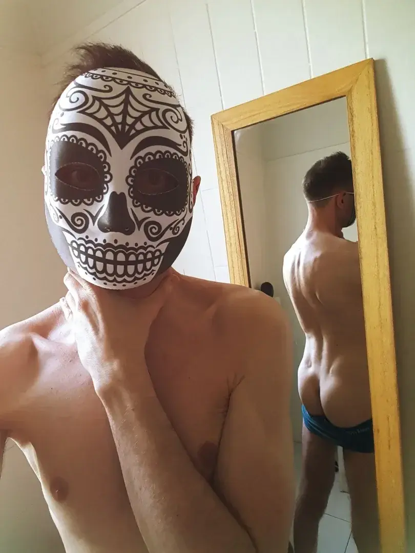 Leak & nude 1 — Maskedgaze