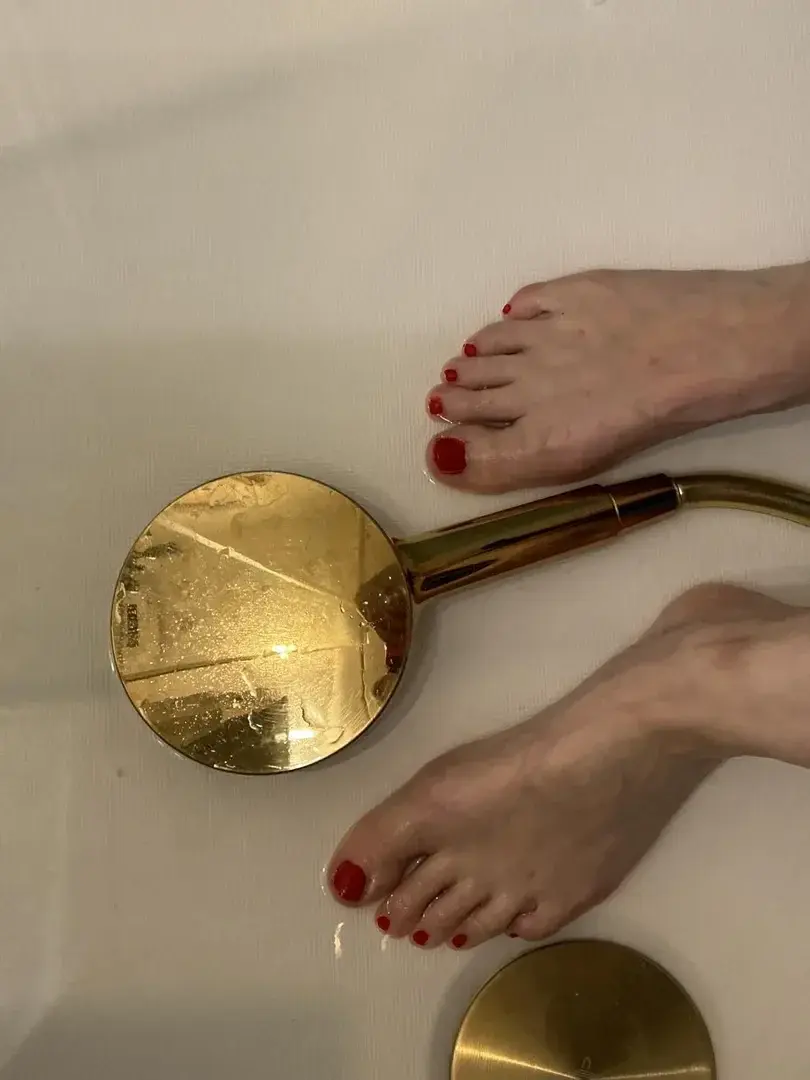 Leak & nude 6 — milfsexyfeet