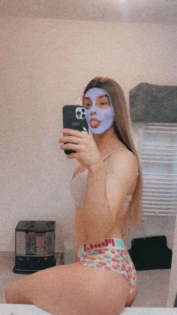 Leak & nude MYM — Lyonnaisestellaoff : « média » (MYM)