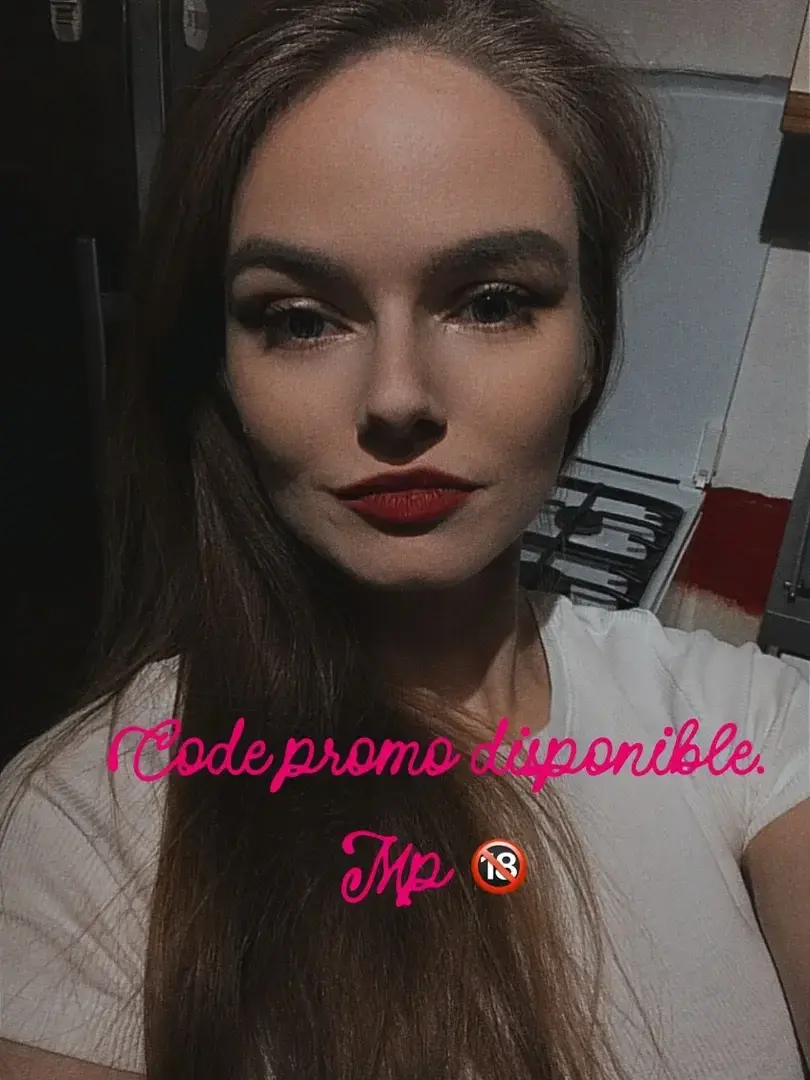 Leak & nude MYM — Athennahelldees : « média » (MYM)
