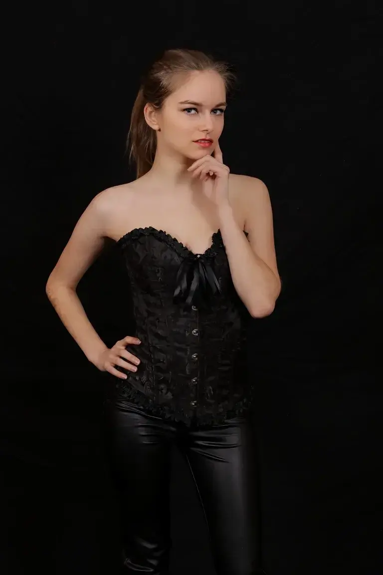 Athennahelldees - Photo exclusive MYM 1 | French Modèles