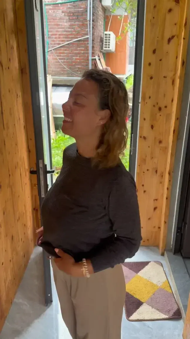 Flash boobs cut version 🤭