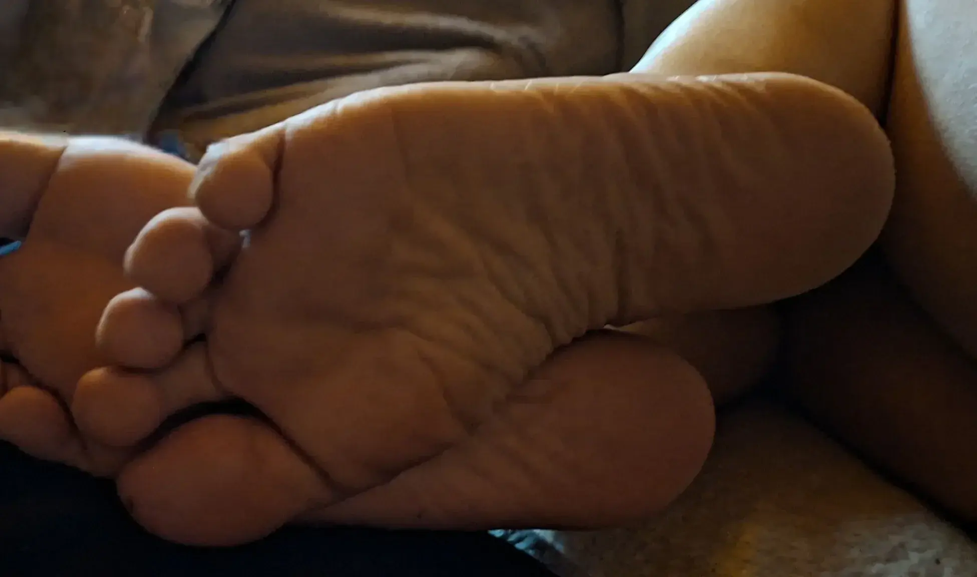 Mes petits pieds 🤎🤎🤎👣🎁