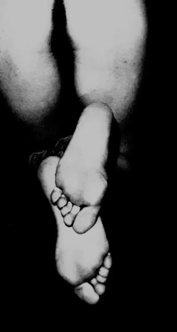 Leak & nude 1 — Pinkyfeetrabbit