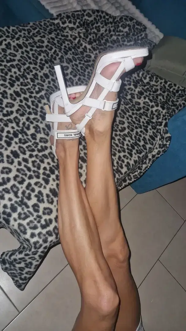 Leak & nude 3 — Lespiedsdamychic
