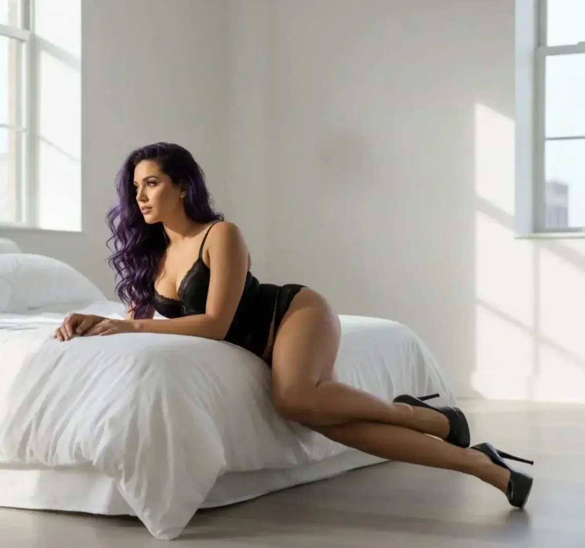 Photo de couverture de Hotcurvywild