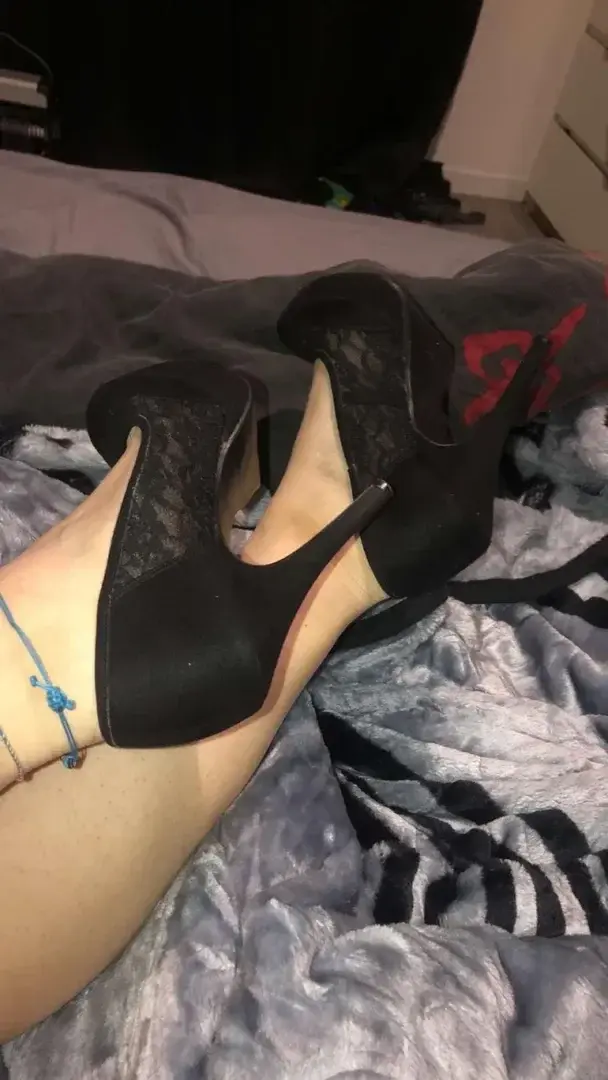 Photo de couverture de Ambreshoesfeet