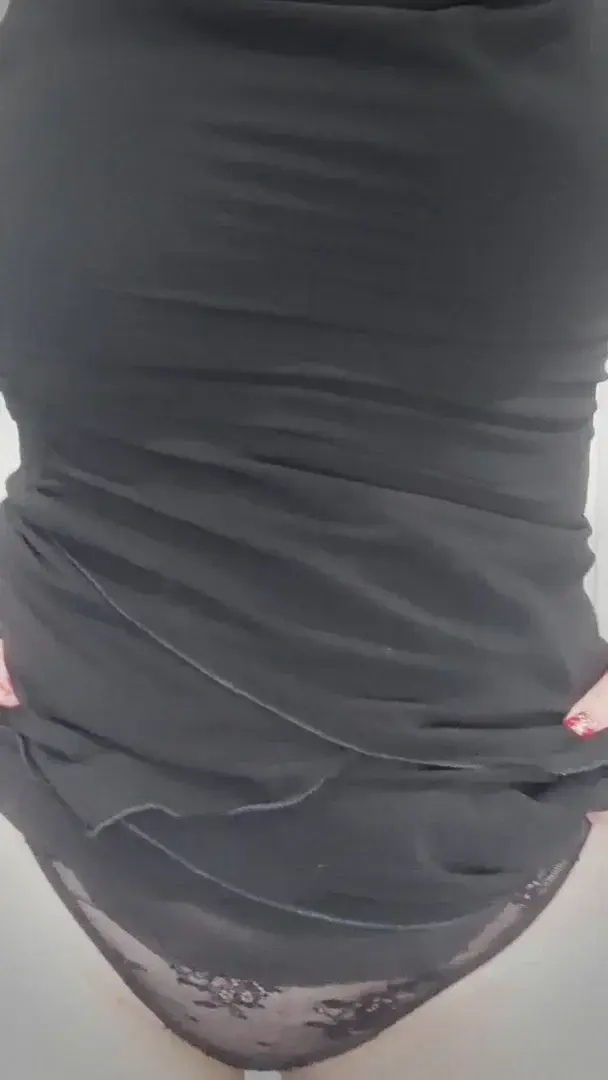 Leak public de Cameliafontaine — « Tu viens? ☺️ » (nude) sur MYM