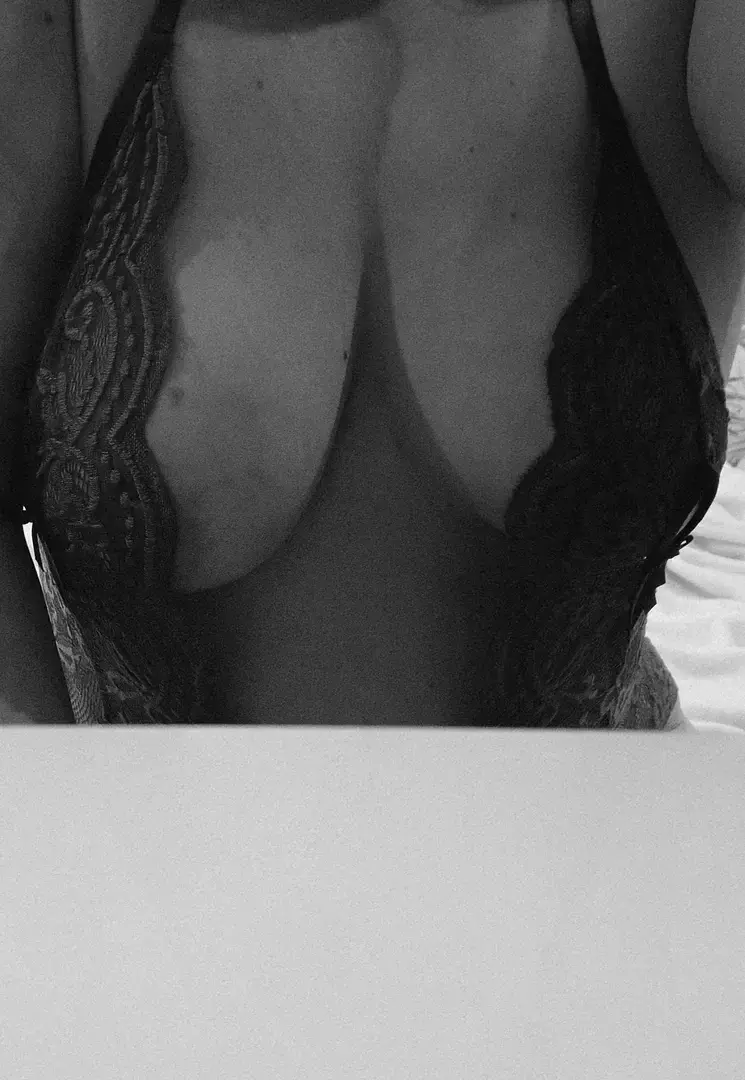 La dernière journée avant le week-end 😁#Caen #Normandie #Glamour #Pulpeuse #Française