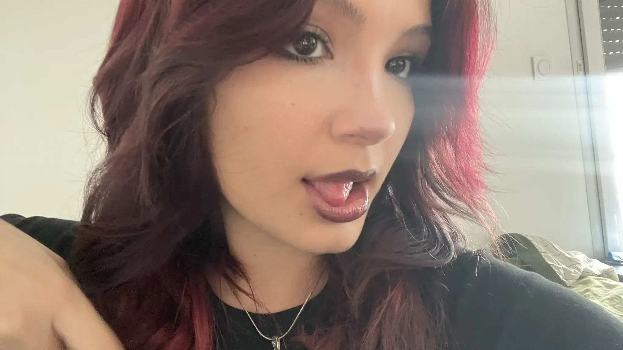 Leak & nude 3 — ellahjixx00