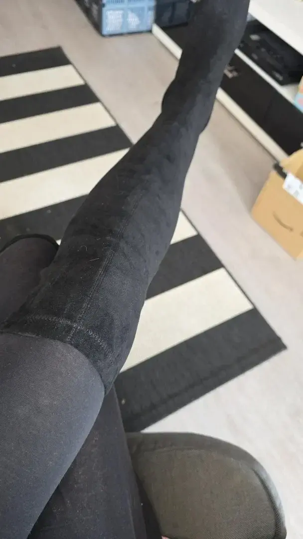 Leak & nude 3 — barefoot_bunny83