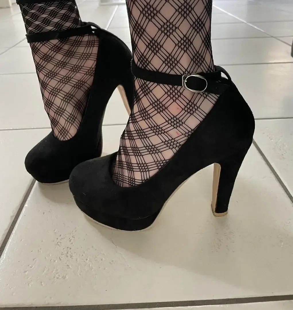 Leak & nude 3 — Footfetishfrench1