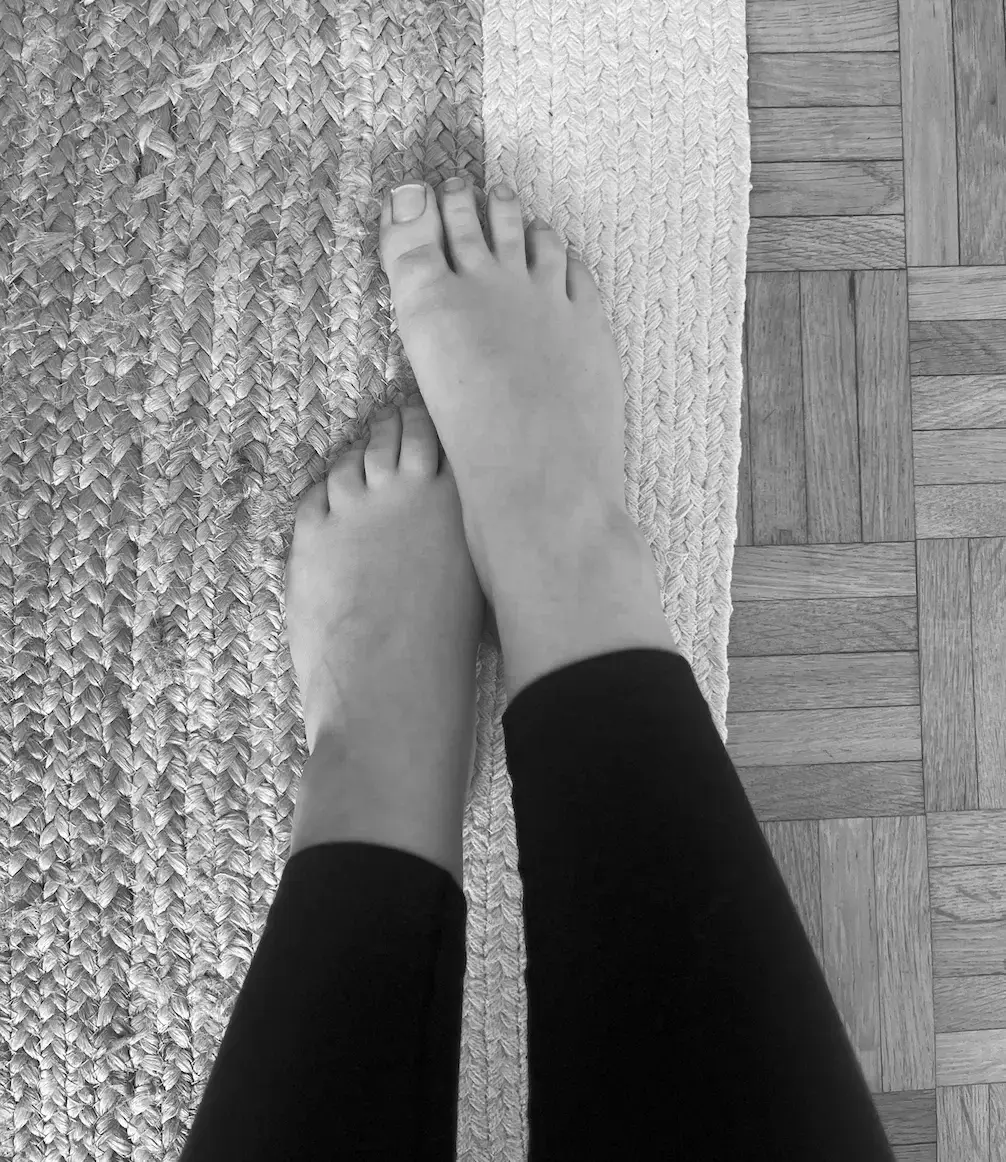 Leak & nude 1 — Sweet_redhead_feetgirl
