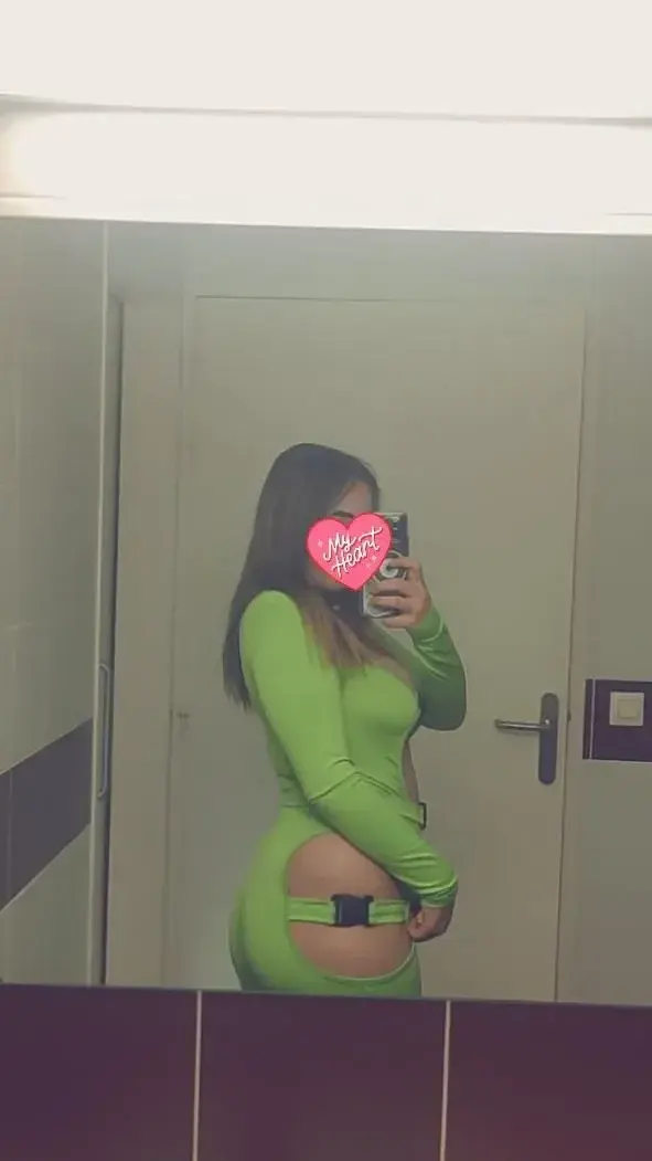 Leak & nude 2 — Stellasexyfeets