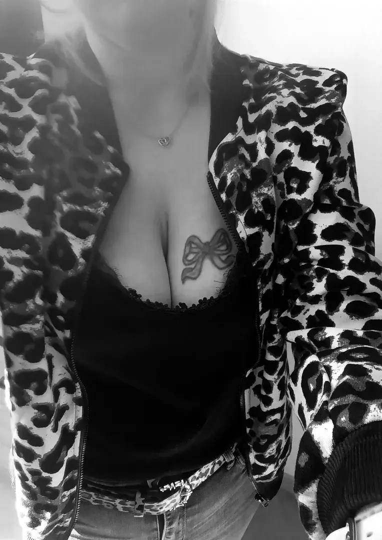 Leak & nude 2 — Lorelie-