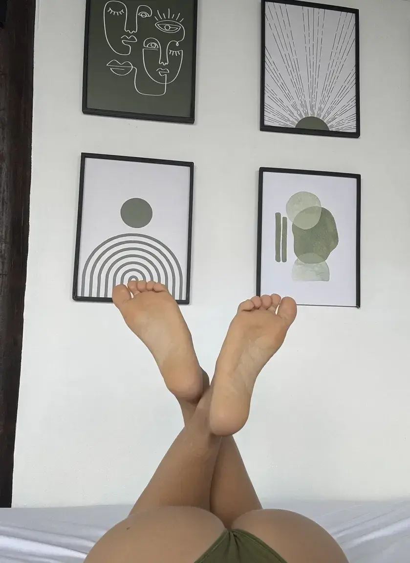 Leak & nude 6 — Feet4temptation