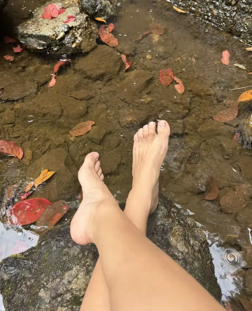 Leak & nude 7 — Feet4temptation