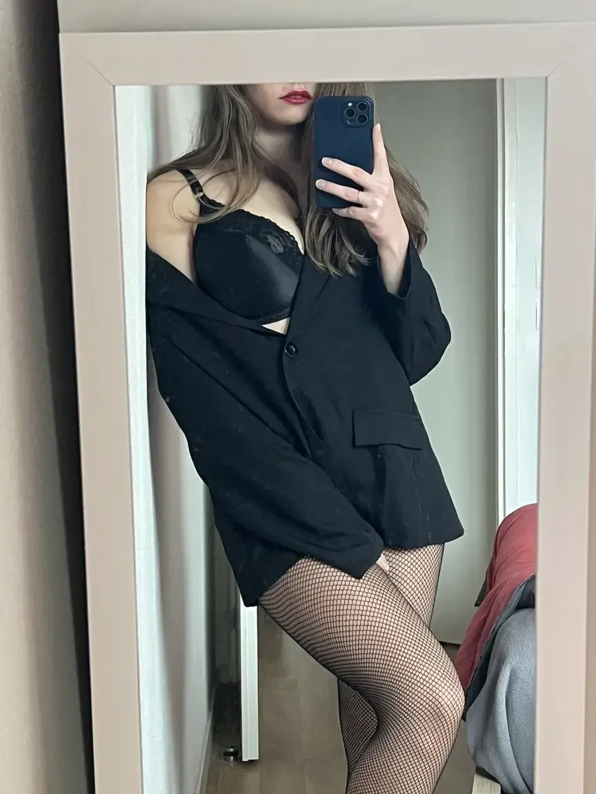 Je me déshabille pour toi en privé avec le code BOOBSFREE, et c’est gratuit😏