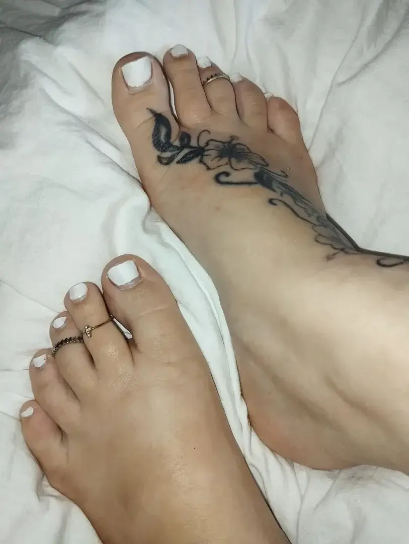 Photo de couverture de Feet2behot