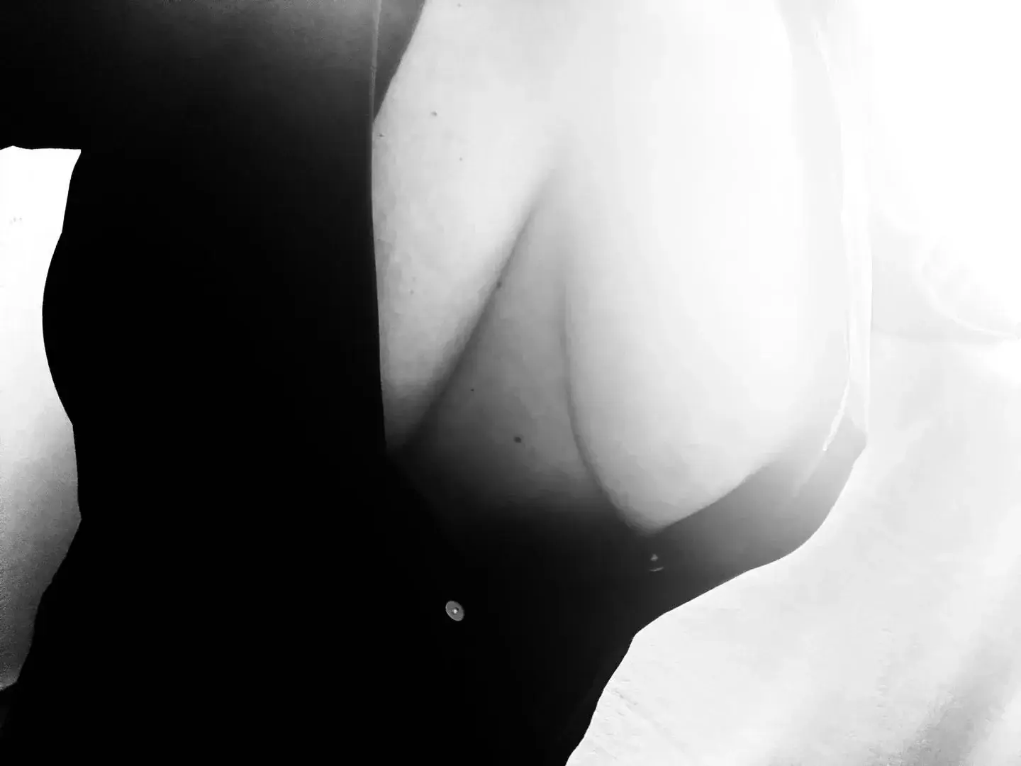 Leak & nude 4 — Csensualite