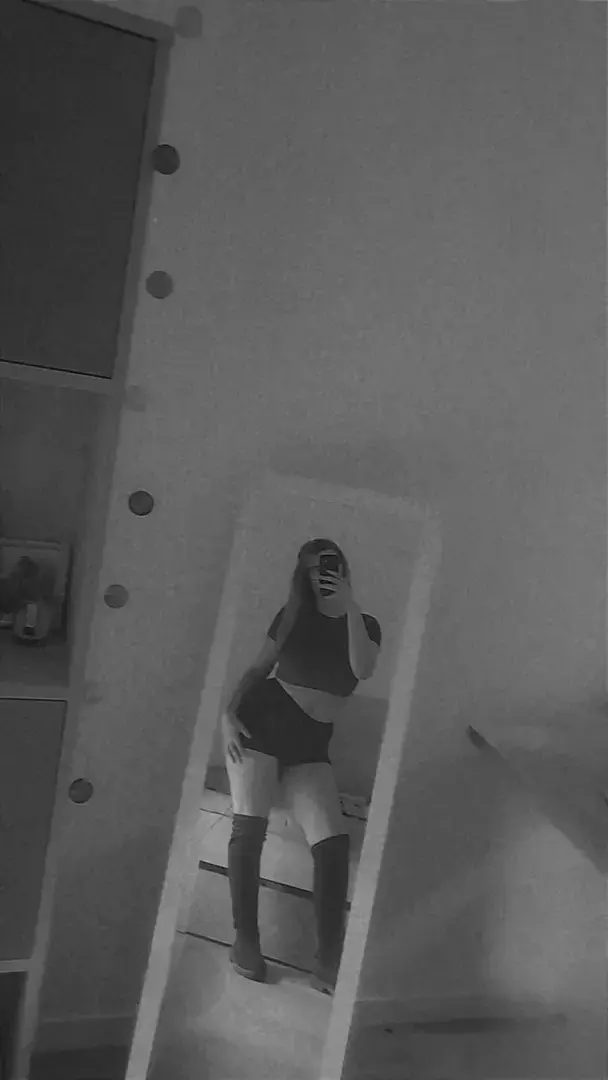 Leak & nude 4 — Emilie_foulon56