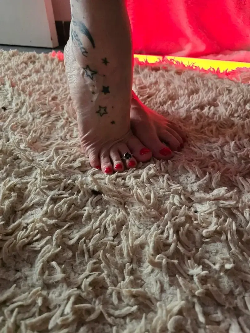 Leak & nude 2 — Tramplxfeetfever