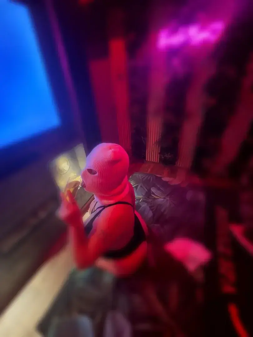 Leak & nude MYM — Alxofficiel02 : « Veuillez patienter..⏳⏳ » (MYM)