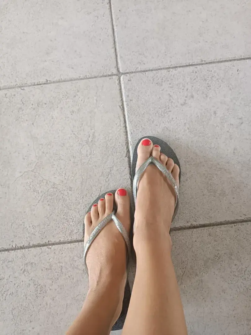 Leak & nude 1 — Toesobsession971
