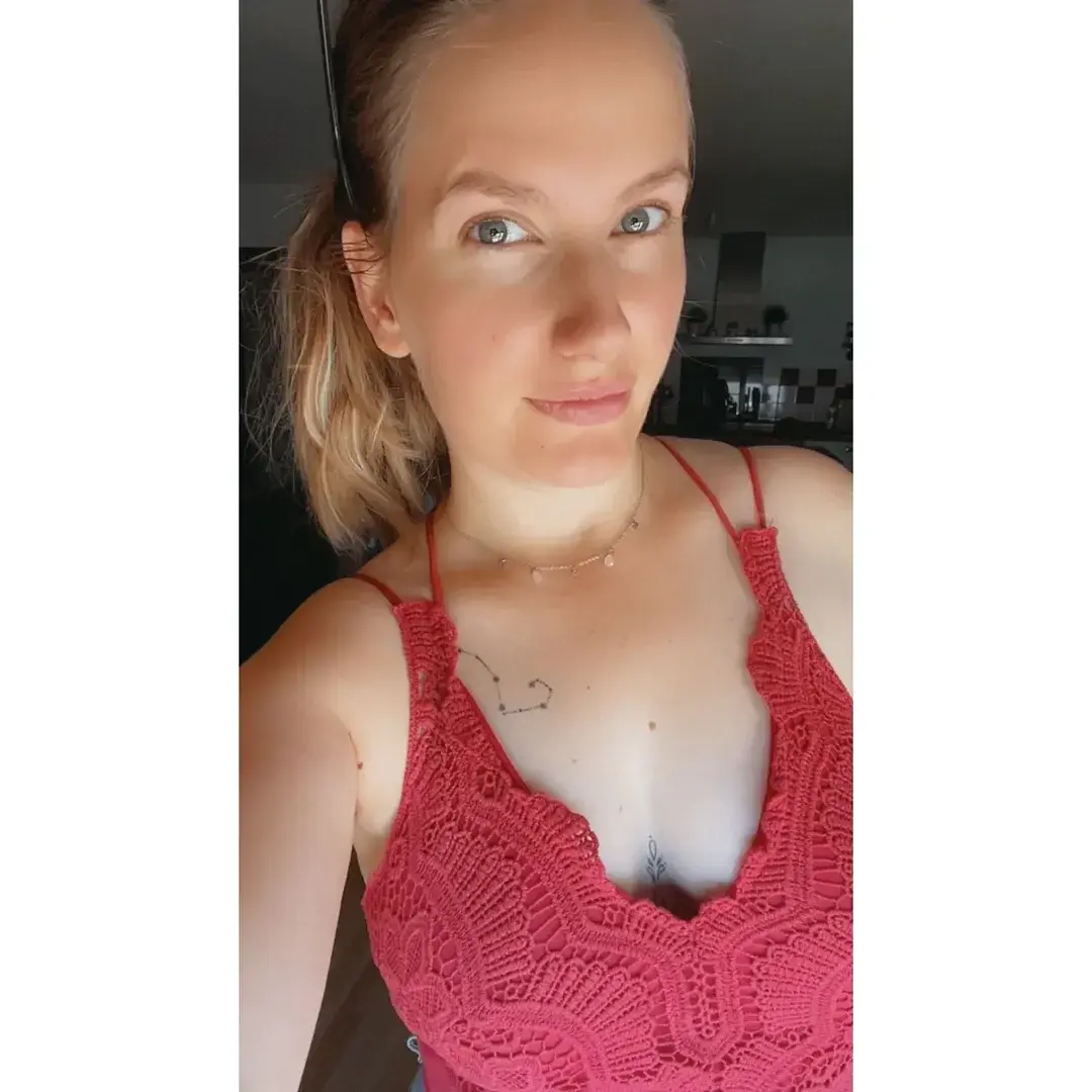 #feminine#sexy#tattoo#frenchie#photo