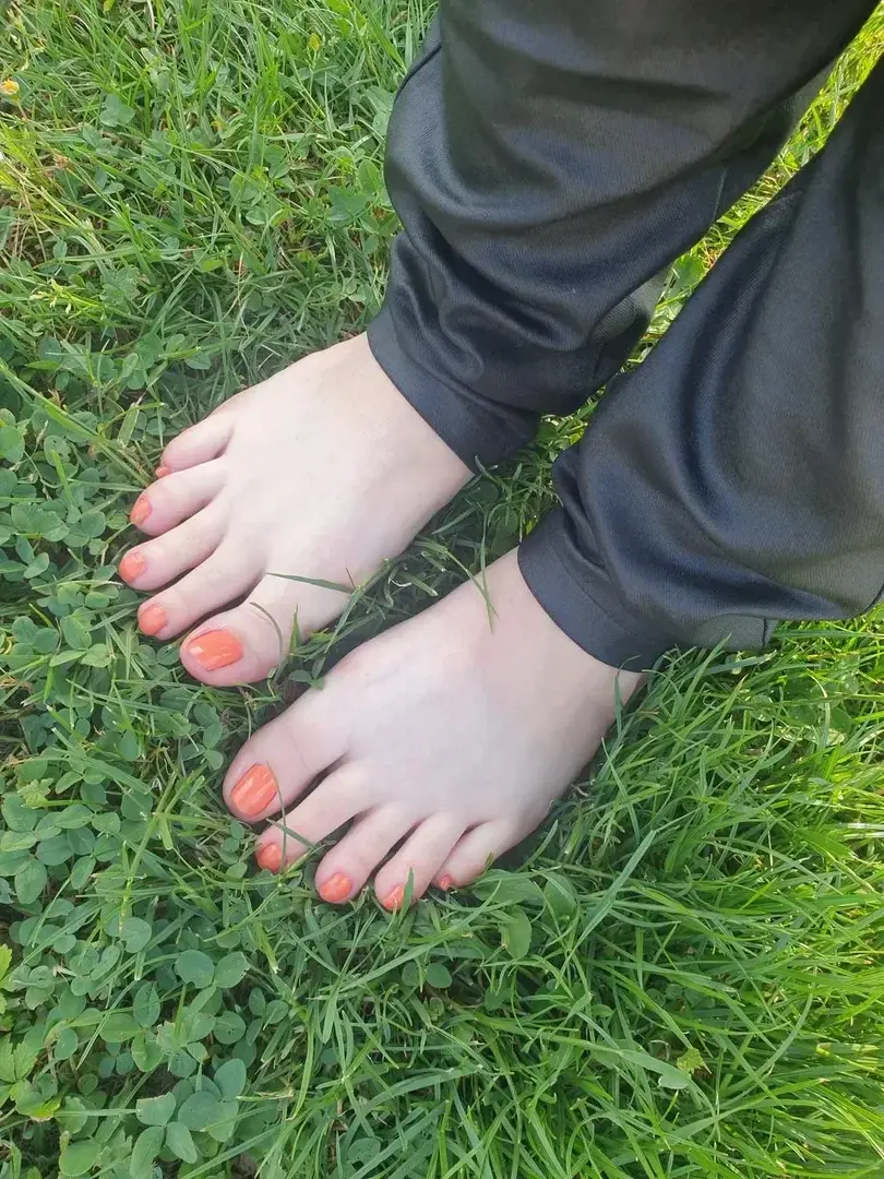Leak & nude 5 — Piedstal
