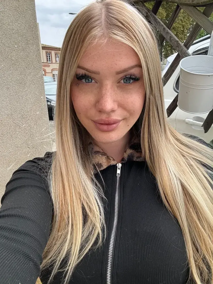 Leak & nude MYM — Trannyeva : « FEMME TRANS 🏳️⚧️ ABO 100% GRATUIT 😈 viens me parler je réponds à tous... » (MYM)