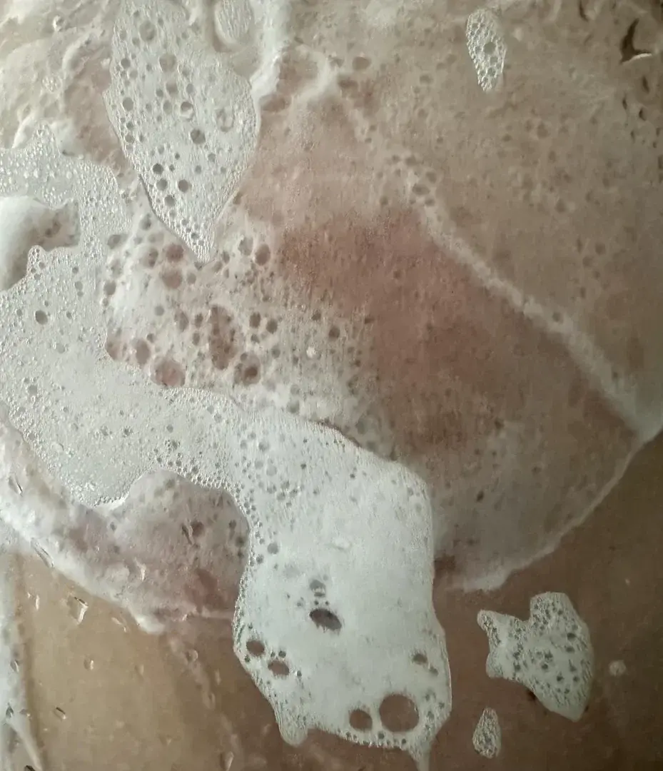 Hum, une douche bien chaude ! 👅😍🙈..Tu aime aussi??Tu veux en voir plus? Video et photos disponible!
