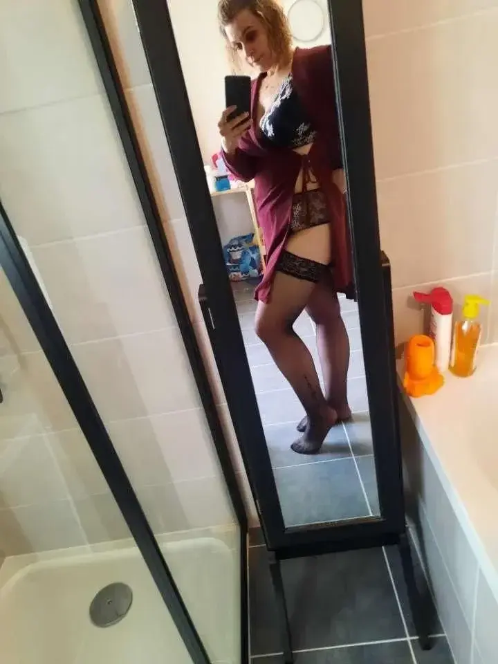 Leak & nude 2 — Wiwi56
