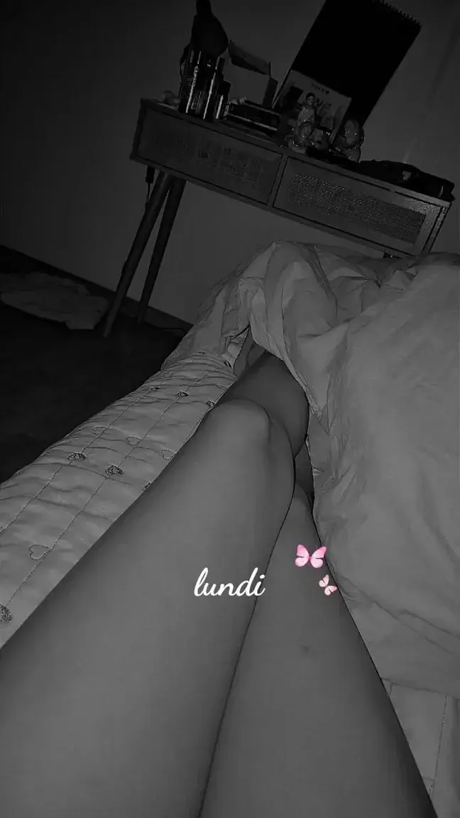 Leak & nude 3 — Samhara