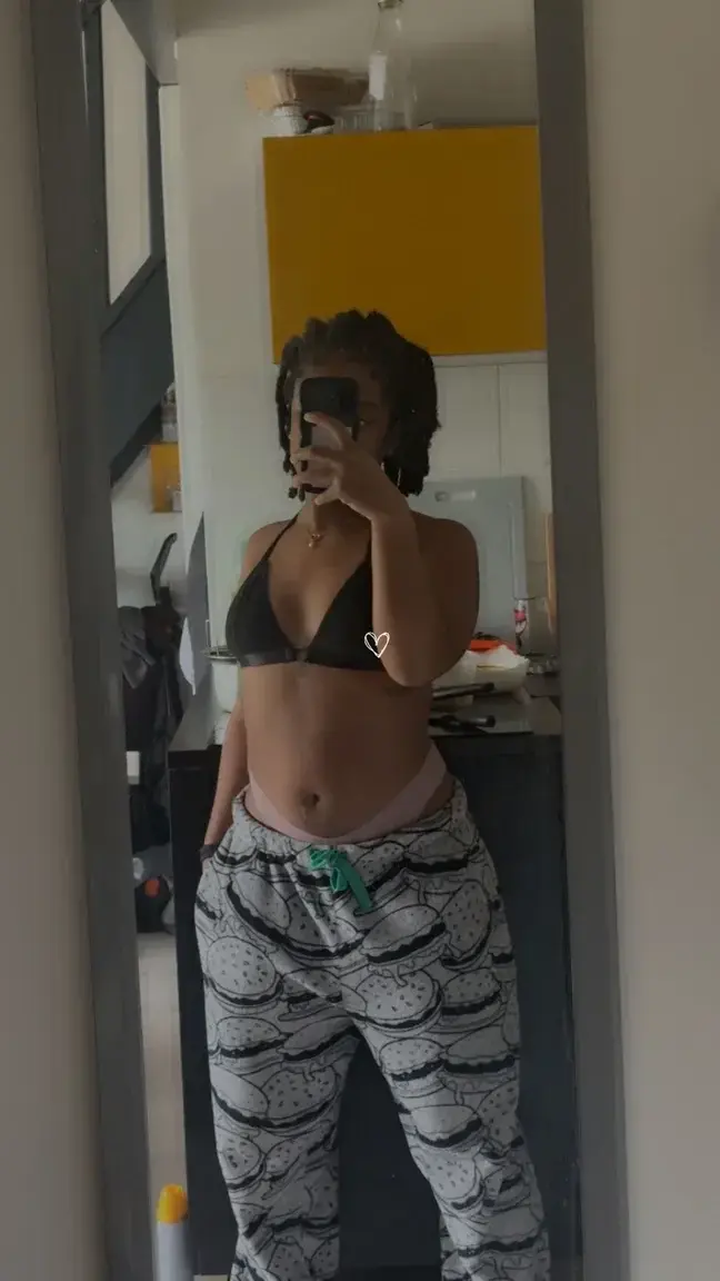 Leak & nude MYM — Lovelysweet4 : « Je m'ennuie aujourd'hui » (MYM)