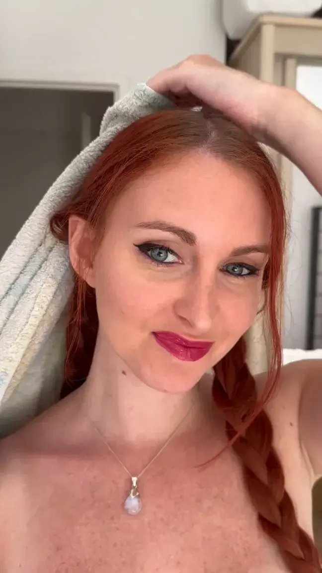Abonnement 100% gratuit O€, aucun code 🙈#rousse #milf #pornhard