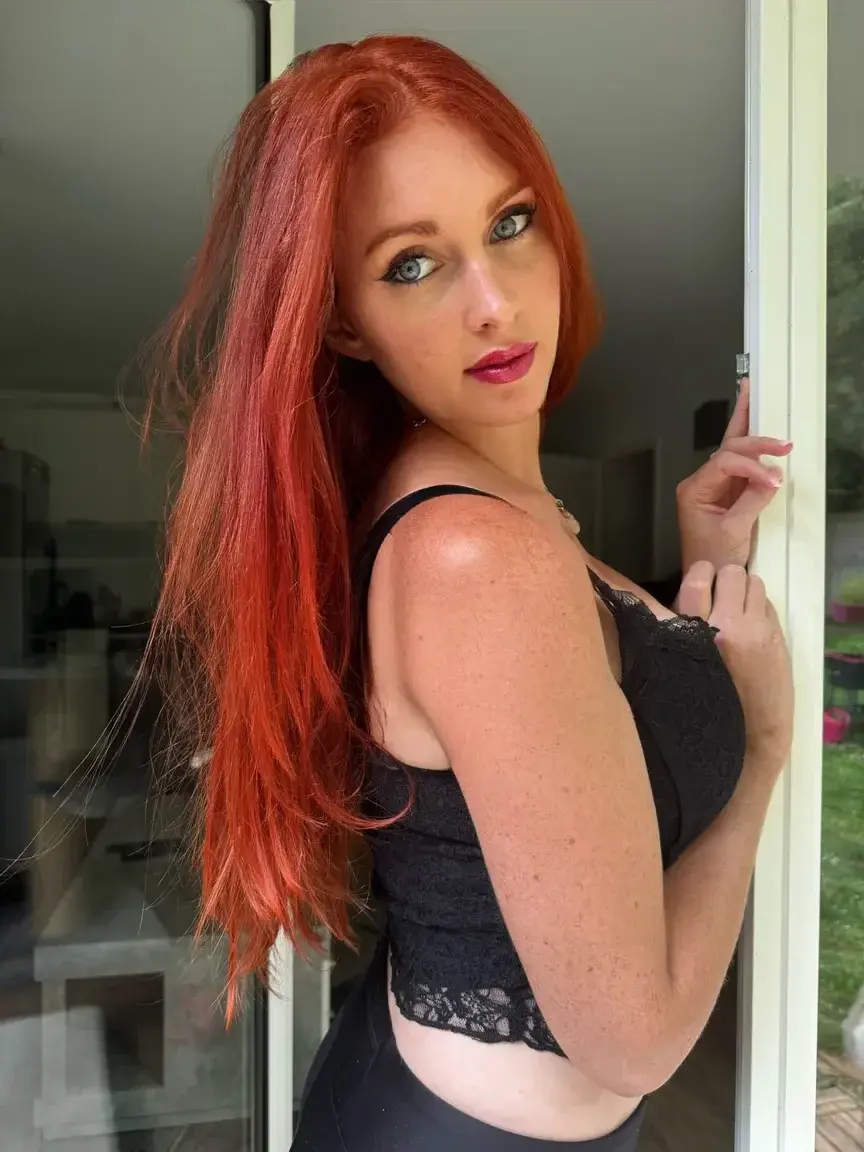 Abonnement 100% gratuit O€, aucun code 🙈#rousse #milf #pornhard