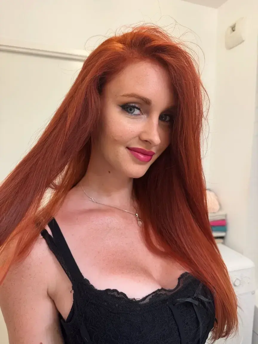 Abonnement 100% gratuit O€, aucun code 🙈#rousse #milf #pornhard