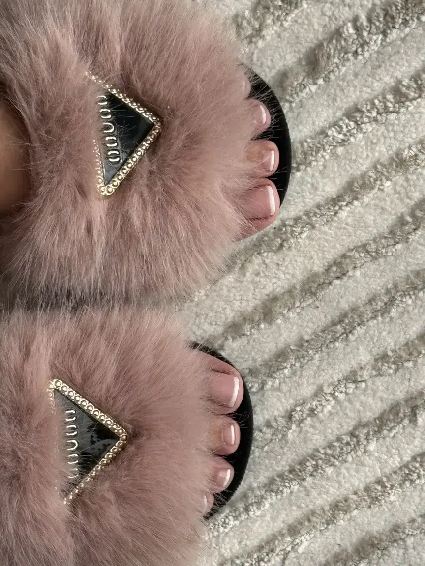 Leak & nude 3 — piedsprecieuxluxe