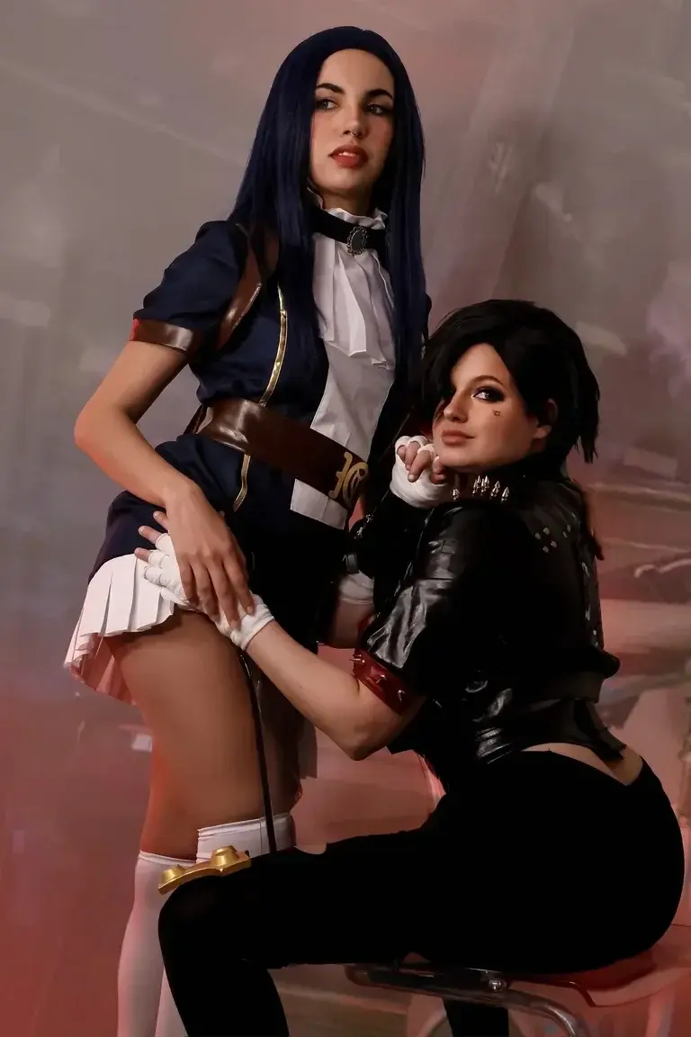 Leak & nude MYM — Spicy_shieru : « Viens découvrir mes duos cosplay sexy avec le code VILLA60 pour moins de 10€ 🔥😈(Avec Lilim0nade sur Fanslyy) » (MYM)