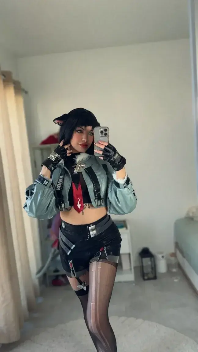 Leak & nude MYM — Spicy_shieru : « Tu veux voir plus de cosplay sexy ? Rejoins-moi avec le code COSPLAY50 pour profiter de -50% sur ton abonnement ❤️🔥 » (MYM)