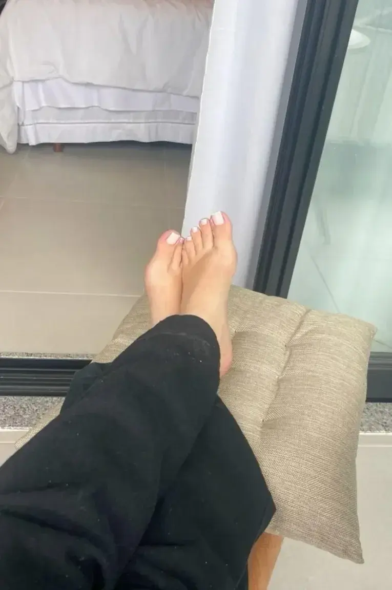 Leak & nude 1 — Lolachipie58
