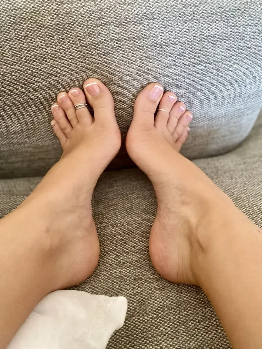 Leak & nude 4 — Feet_girl_military